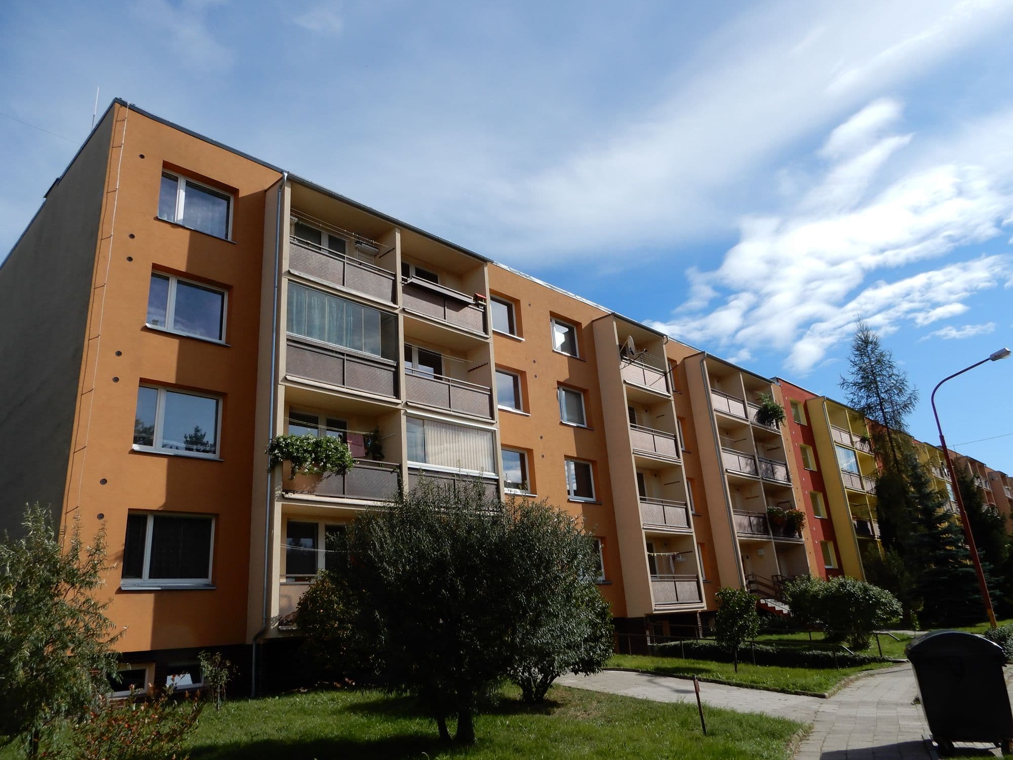 Realizovaná střecha — BD Okružní 5, 7, Blansko
